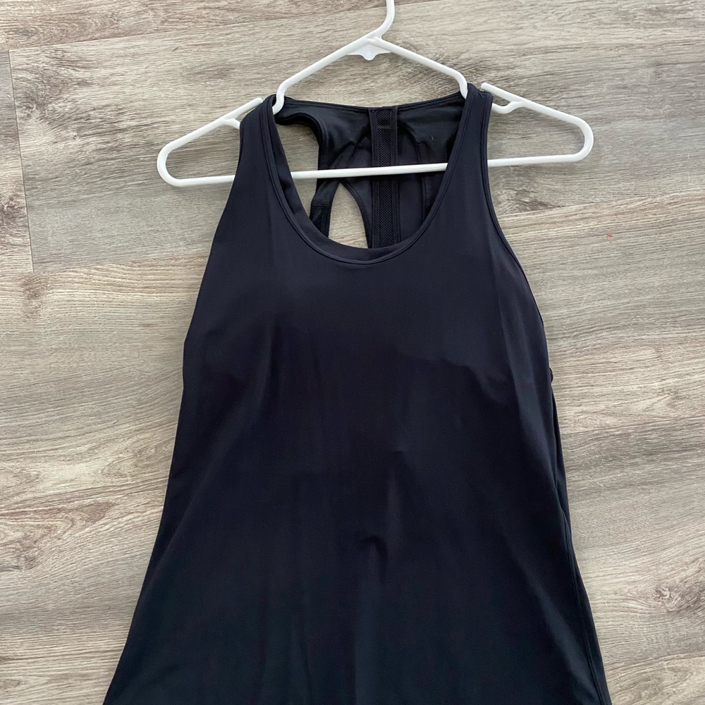 Lululemon Cross Conditioning Tank - Picture 4 of 6